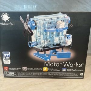 Smithsonian Motor -works stem build a working model of a 4 cylinder engine NEW